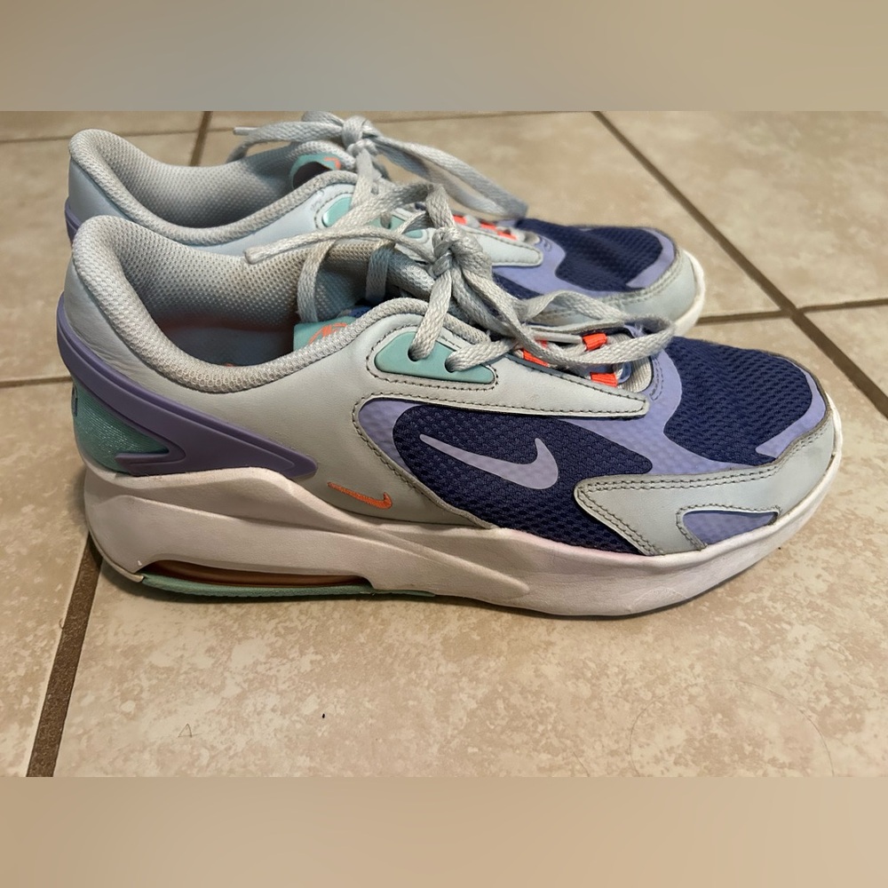 Girls 6Y Nike AirMax